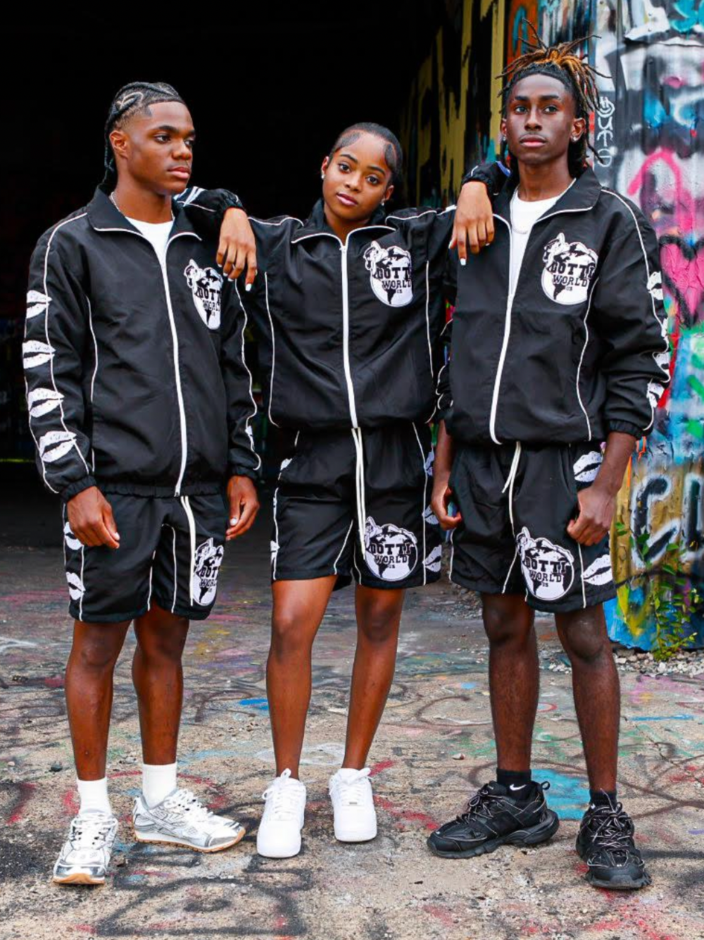 "Love is in the air" Windbreaker Black